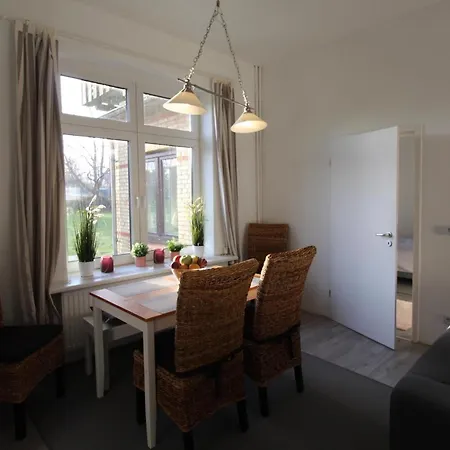 Feel Apartment Schausende
