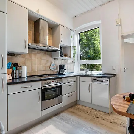 Feel Apartment